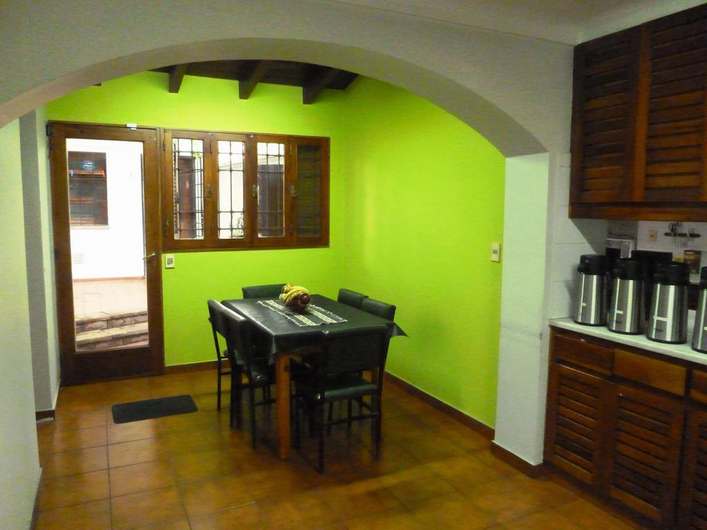 Hostel De Los Artistas Mendoza Luaran gambar